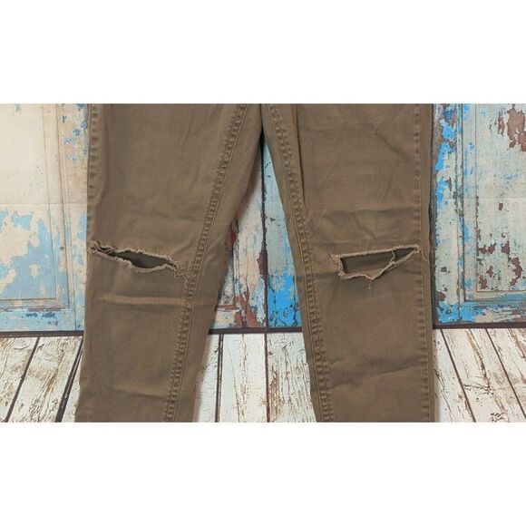 Rue 21 Womens Size 9/10 Brown Distressed Freedom Flex Low Rise Skinny Jeans - Picture 3 of 9